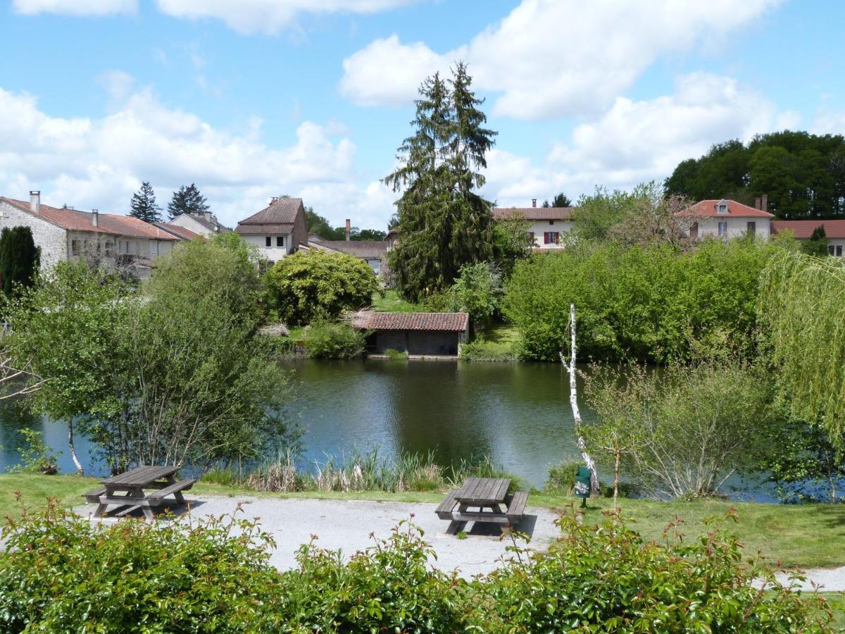 Domaine Des Hameaux Du Lac - Bg Saint-Pardoux-lʼOrtigier 외부 사진